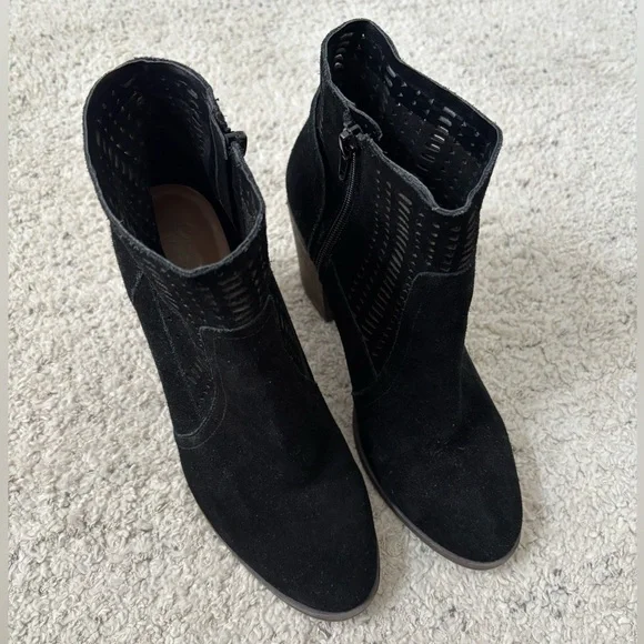 Crown Vintage Ankle Booties - Picture 10 of 10